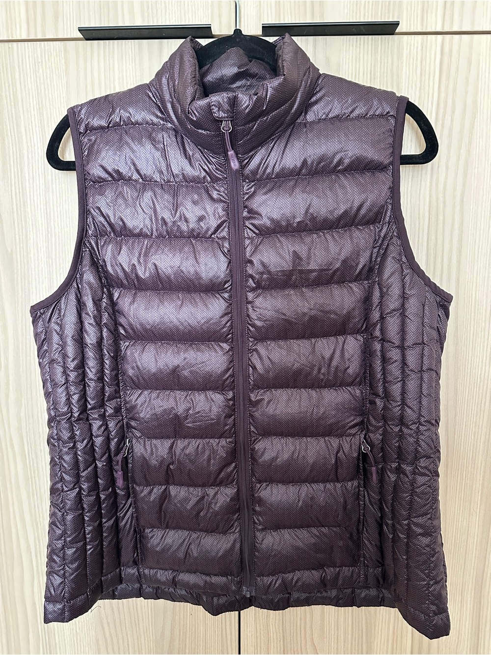 32 Degrees Heat women's lightweight full-zip puffer Vest